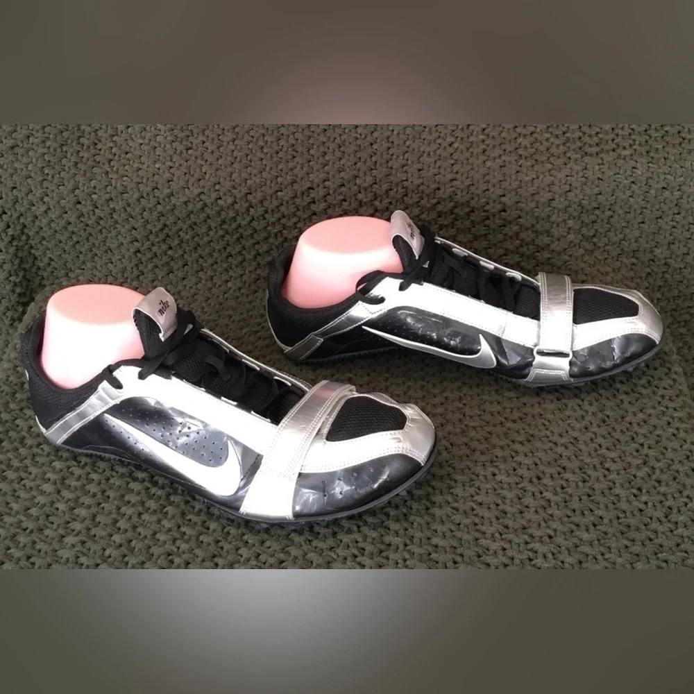 Nike Bowerman Men's Track & Field Shoes Black/Silver, Adjustable Velcro; Size 10
